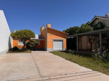 Casa · 135m² · 3 Ambientes · 3 Cocheras · Monte Hermoso Excelente Ubicacion!