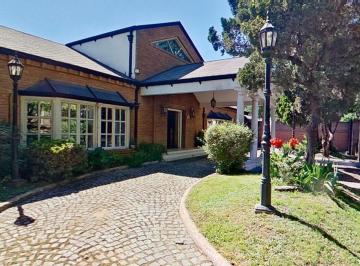 Quinta vacacional · 360m² · 4 Dormitorios · 2 Cocheras · Casa Quinta 6 Ambientes Venta Leloir Oportunidad