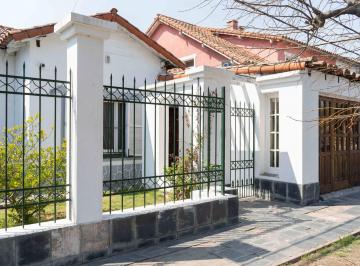 Casa · 137m² · 4 Ambientes · 1 Cochera · Venta Casa 3 Dormi Somisa, San Nicolas (Apta Cred)