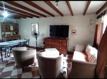 Casa · 114m² · 3 Ambientes · 1 Cochera · Se Vende Duplex en El Barrio Tac Luzuriaga