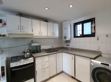 Departamento · 66m² · 4 Ambientes · 1 Cochera · Departamento en Venta Calle Peru Detras Shopping