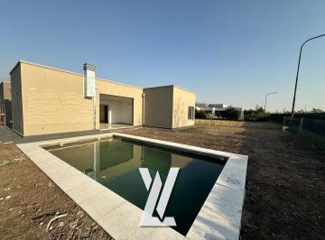 Casa · 700m² · 4 Ambientes · 2 Cocheras · Casa 4 Amb en Venta Barrancas de Iraola - Anticipo y Cuotas