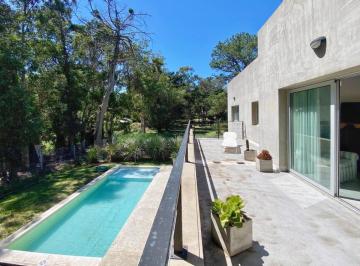 Casa · 335m² · 5 Ambientes · 6 Cocheras · Casa con Piscina · Barrancas de San Benito