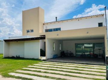 Foto · Casa 3 Dorm.escritorio en Barrio Privado Tejas IV de 240 m² con Pileta
