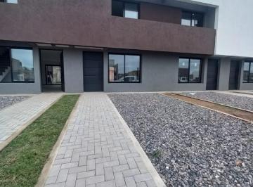 Casa · 97m² · 3 Ambientes · 2 Cocheras · Casa - Docta Boulevard