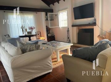 Casa · 138m² · 5 Ambientes · 2 Cocheras · Venta Casa 5 Amb con Pileta y Cochera en Pacheco, Tigre.