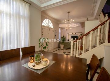 Casa · 290m² · 4 Ambientes · 2 Cocheras · Casa en Quilmes
