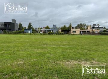 Terreno · 459m² · ¡Oportunidad! Terreno en Venta en "Las Casuarinas" Barrio Cerrado - Ibarlucea