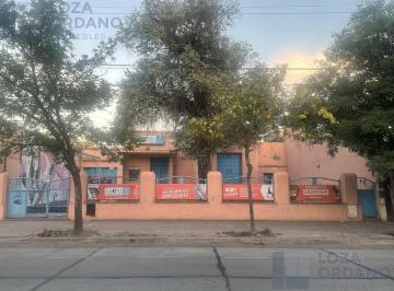 Casa · 372m² · 6 Ambientes · Casa a Reciclar o Demoler en Venta