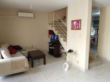 PH · 111m² · 5 Ambientes · 1 Cochera · PH Luminoso C/ 3 Dorm B° Poeta Lugones