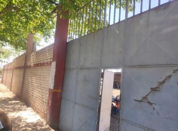 Bodega-Galpón de 1 ambiente, Guaymallén · Se Alquila Galpón Ubicado en Félix Suárez y Gomensoro de Guaymallén.