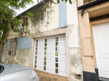 Casa · 100m² · 5 Ambientes · 1 Cochera · Casa en Sargento Cabral