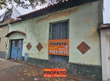 Casa de 6 ambientes, Villa Luro · Casa de 6 Ambs con 2 Baños, 2 Cocheras, Jardín y Terraza Sobre Lote Propio!