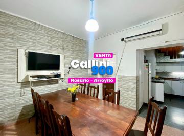 Casa · 166m² · 10 Ambientes · 1 Cochera · Casa en Venta en Arroyito con Cochera y Posibilidad de Local