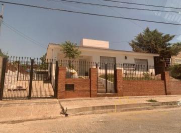 Casa · 117m² · 2 Dormitorios · Casa en Venta Barrio La quinta (Acepta Permuta Dto Menor en Vcp)