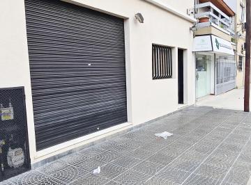 Local comercial , Lanús · Alquiler de Local Comercial a m de Av Principal Valentin Alsina