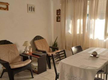 Casa · 60m² · 3 Ambientes · Casa de 2 Dorm. en Zona Pichincha