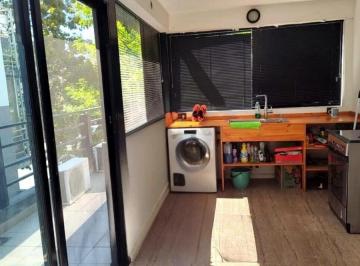 Casa · 110m² · 3 Ambientes · 1 Cochera · Casa Chalet en Venta en Monte Castro, Capital Federal, Buenos Aires