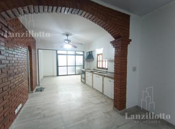 PH · 90m² · 3 Ambientes · PH en Alquiler de 3 Ambientes Al Frente