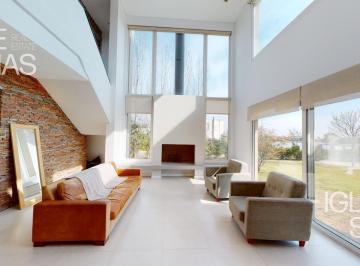 living · Casa Al Lago en Venta 3 Dorm. Barrio San Francisco, Villanueva