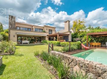 Casa · 480m² · 8 Ambientes · 3 Cocheras · Casa en Venta Al Rio 4 Dorm. en Santa Maria de Tigre