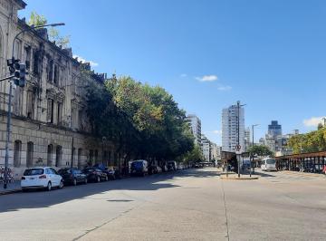Local comercial , Once · Bartolome Mitre y Ecuador. Excelente Local a Pasos de Plaza Miserere