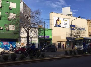 Local comercial · 150m² · Locales - a La Calle - La Plata, Gran Bs. As. Sur
