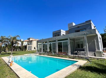 Casa de 6 ambientes, Esteban Echeverría · Venta de Casa 6 Ambientes en El Venado II