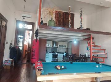 Departamento de 3 ambientes, San Telmo · Carlos Calvo 800 2° - Semipiso 4 Ambientes con Entrepiso y Balcón