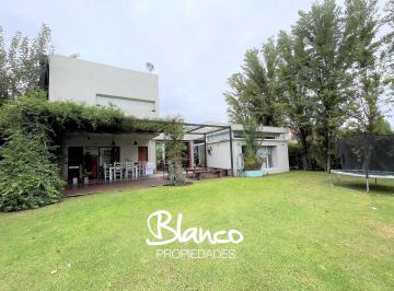 Casa · 234m² · 6 Ambientes · 3 Cocheras · Casa en Alquiler en Haras Santa Maria, Escobar, G. B. a. Zona Norte