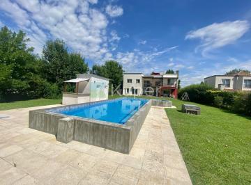 Casa · 200m² · 6 Ambientes · Casa en Alquiler en Estancias del Pilar, Pilar, G. B. a. Zona Norte