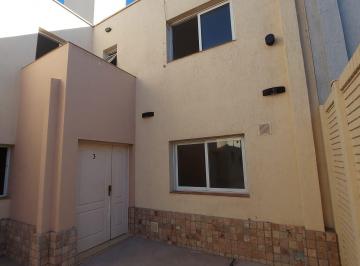 Departamento de 8 ambientes, Maipú · Amplio y Confortable Dúplex en Alquiler en Maipú
