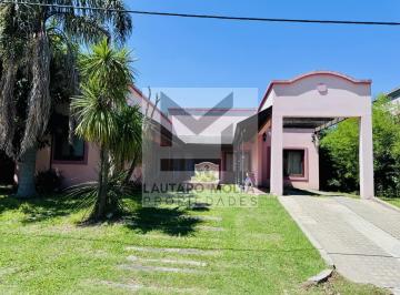 Casa · 600m² · 4 Ambientes · 1 Cochera · Casa en Planta Baja Barrio Cerrado en Altos del Sol en Venta