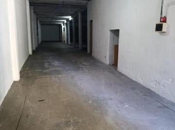 Bodega-Galpón · 406m² · Galpon E/camion Mix 2 Oficina Murature y Cervantes