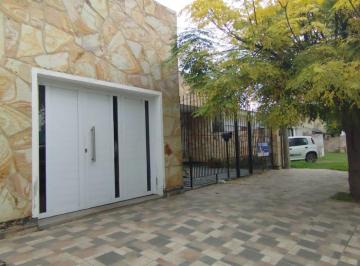 Casa · 90m² · 5 Ambientes · Casa en Saladillo