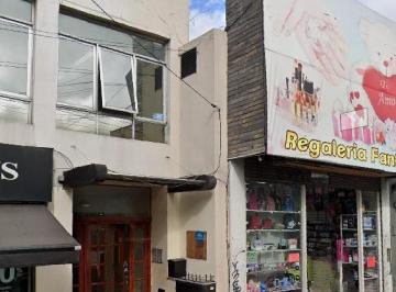 Oficina comercial de 1 ambiente, Morón · Excelente Zona Comercial. Oficina o Bien Monoambiente con Amplio Patio. en Venta