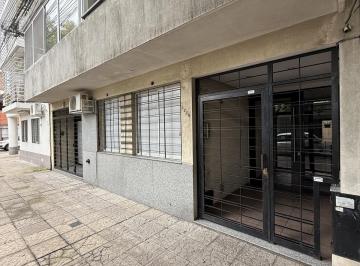 Casa · 69m² · 4 Ambientes · Casa de Pasillo No PH a Reciclar