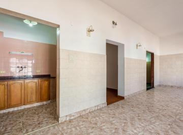 Casa · 116m² · 6 Ambientes · Casa en Barrio Belgrano Tres Dorm. Patio Dependencia