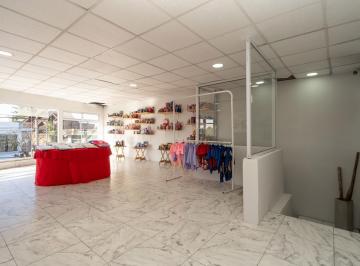 Local comercial · 60m² · Local en Alquiler 25 de Mayo y San Martin Lanus