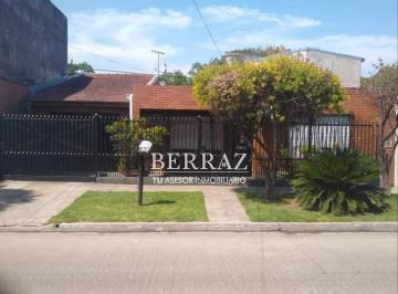 Casa · 170m² · 5 Ambientes · 1 Cochera · Casa en Venta 5 Ambientes en Malvinas Argentinas Grand Bourg de 400 m²