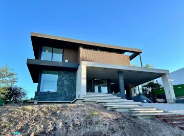 Casa de 9 ambientes, La Calera · Exclusiva Casa en Venta 4 Dorm. en La Pankana
