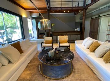Casa · 450m² · 5 Ambientes · 5 Cocheras · Zona Balbastro - Excelente Casa - Impecable!
