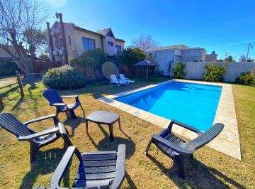 Casa · 600m² · 4 Dormitorios · 2 Cocheras · Venta 2 Cabañas 600 m² con Piscina Complejo Robles Rojos Lomas Altas Chascomus
