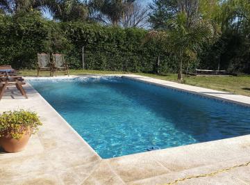 Casa · 320m² · 13 Ambientes · 2 Cocheras · Casa en 4 Hojas - Lote Central