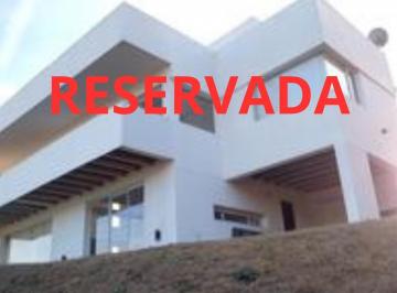 Casa · 105m² · 5 Ambientes · 1 Cochera · Casa en Venta en Las Sierras de Cordoba