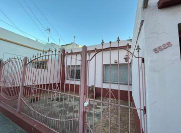 Casa · 180m² · 3 Ambientes · 1 Cochera · Cordero 5525, Villa Dominico ¡Casa de 3 Ambientes en Venta!