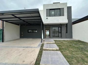 Casa de 4 ambientes, Córdoba · Venta Casa en Docta Malagueño - 3 Dorm., en Pozo
