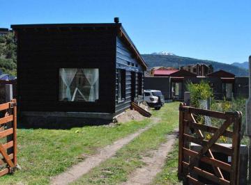 Casa · 52m² · 2 Ambientes · 1 Cochera · Equipo Re/max Vende Casa 2 Amb con Terreno Propio