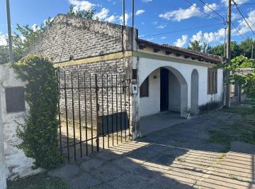 Casa · 119m² · 4 Ambientes · Casa Reconquista Venta a Refaccionar Carmen Luisa