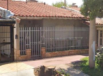 Casa · 145m² · 4 Ambientes · 1 Cochera · Casa 3 Dorm Venta 6ta Seccion Ciudad
